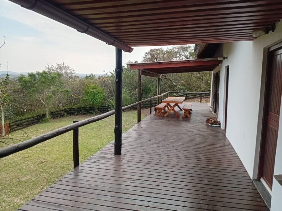 To Let 4 Bedroom Property for Rent in Cintsa East Eastern Cape